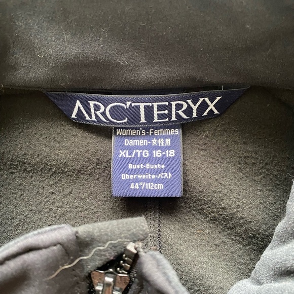 Vintage Arc’teryx Gamma softshell Polar tech fleece jacket - Picture 9 of 12